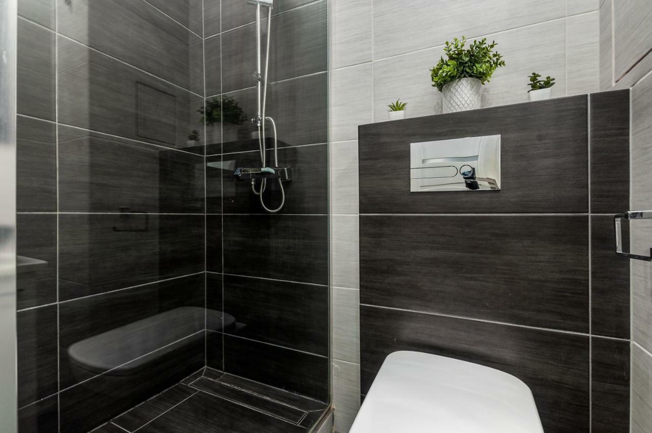 Apartments The View By Noclegi Renters Warsaw Ngoại thất bức ảnh